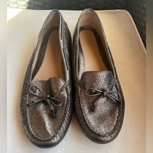 MICHAEL Michael Kors Women's Daisy Moc Nickel Sparkle Metallic Loafer Size 11M